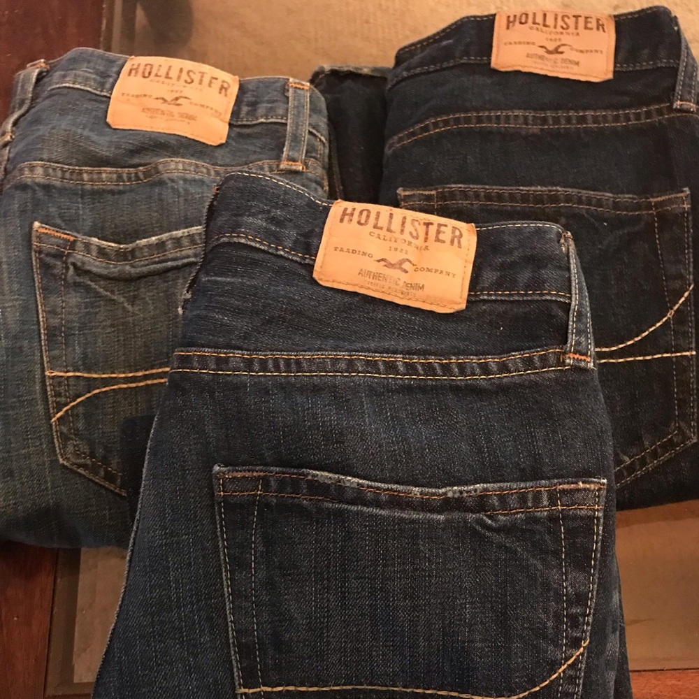 Three pairs of men’s Hollister Jeans!